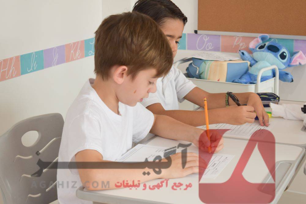 دبستان دوزبانه با آموزش زبان انگلیسی