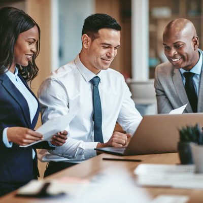 بهترین-وکیل-برای-تنظیم-قراردادهای-تجاری