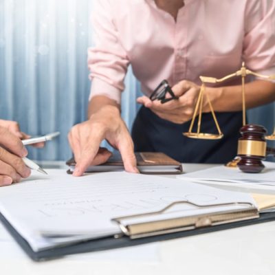 چطور-در-اولین-مشاوره،-کیفیت-وکیل-را-ارزیابی-کنیم؟