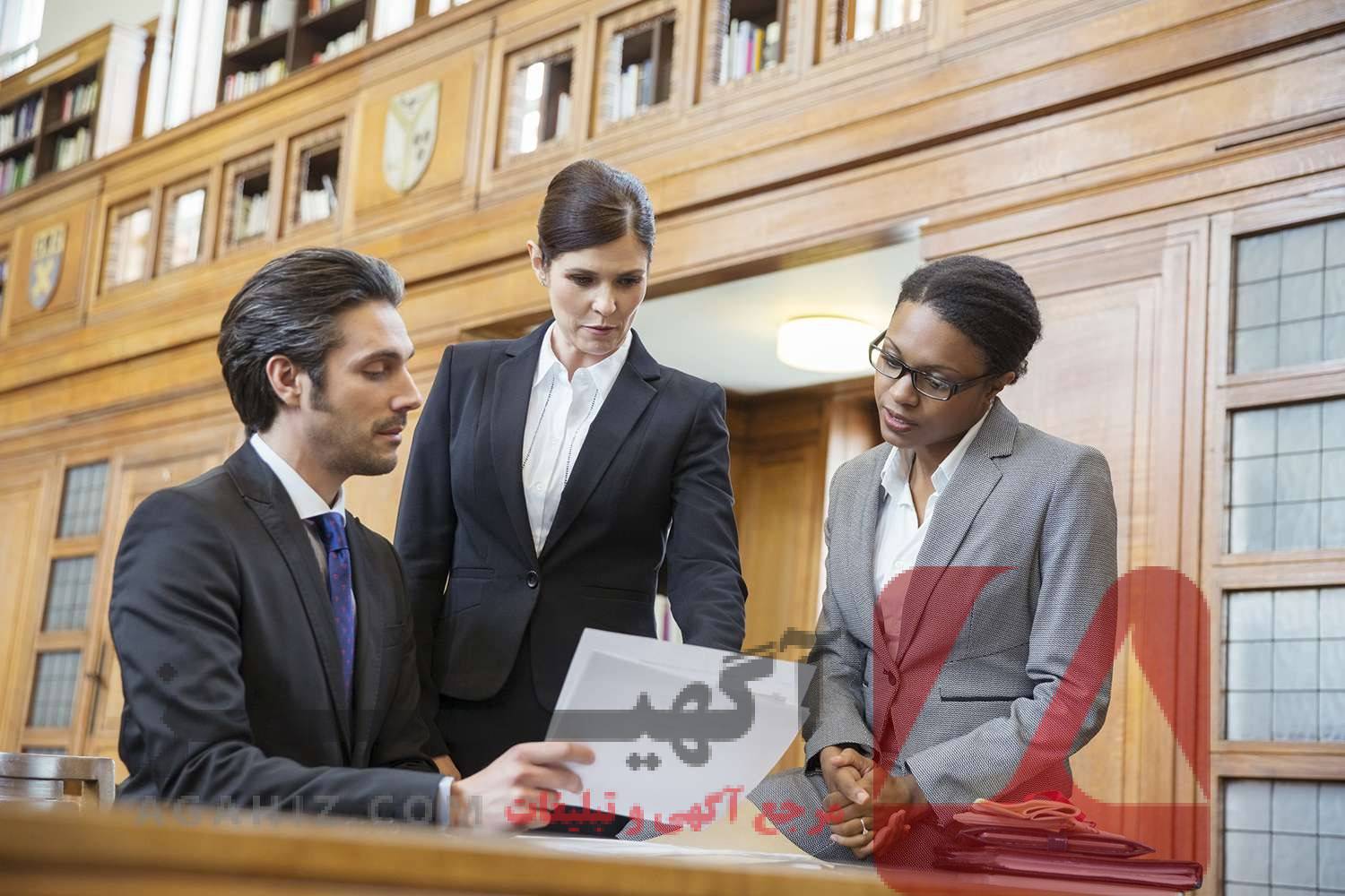 بهترین وکیل برای شکایت از موسسات مالی و اعتباری