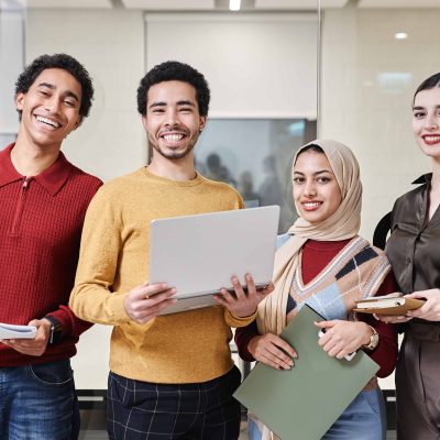 مدارک-تحصیلی-آماده-برای-معادل‌سازی-در-امارات