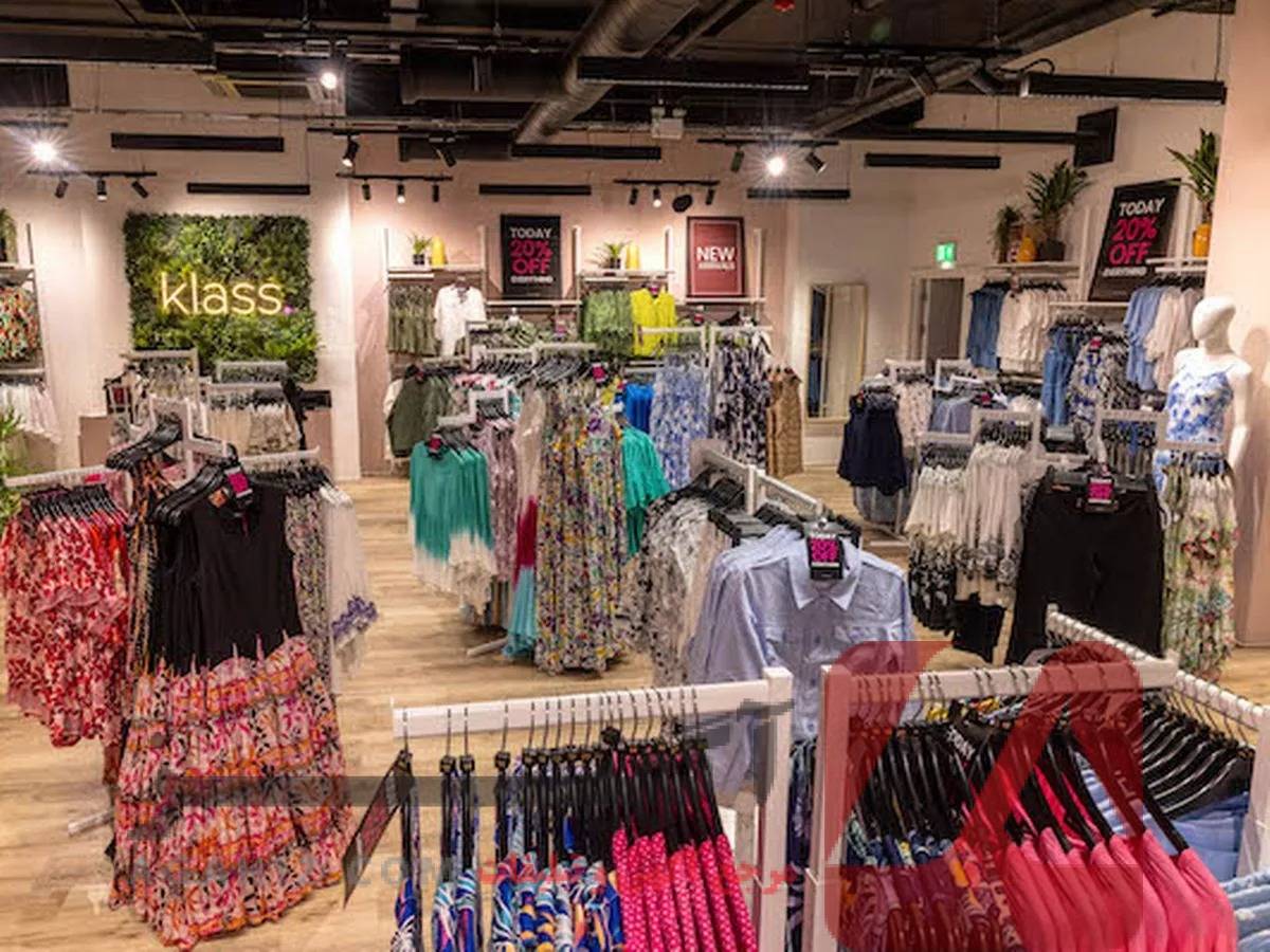 مجوز فروشگاه پوشاک زنانه در مرکز شهر